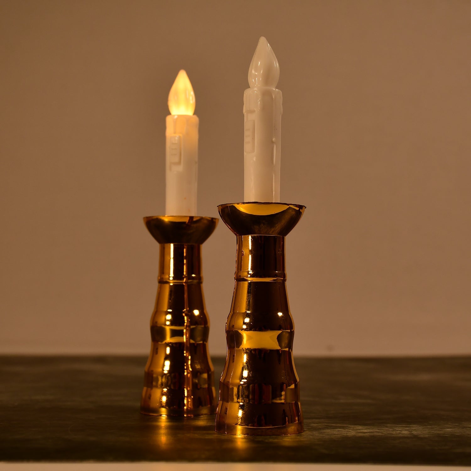 Set of 2 LED flameless candles, decorative light for events Set of 2 LED flameless candles, decorative light for events